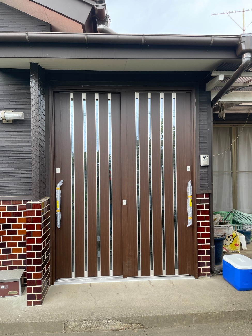 前橋市　T様邸　玄関引違戸交換工事 画像