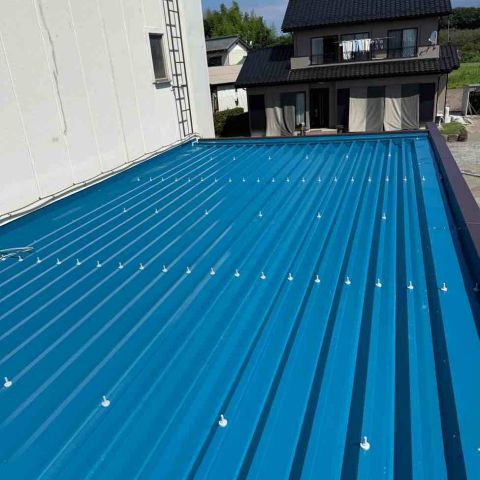【前橋市】築50年戸建ての折板屋根雨漏り修理・部分カバー工事 アイキャッチ画像